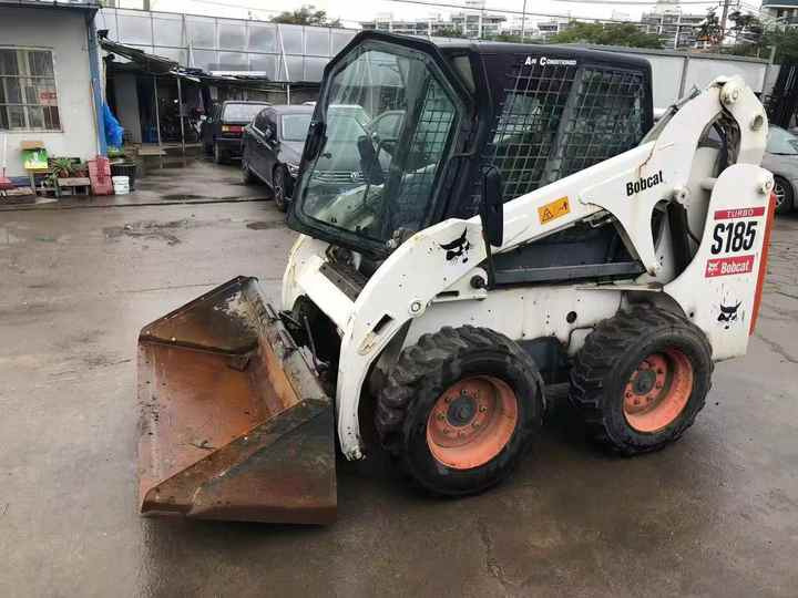 Used BobCat Bob Cat S185 Used Mini Skid Steer Wheel Loader Multifunctional Track Loaders Bobcat - Колёсный погрузчик: фото 3 Used BobCat Bob Cat S185 Used Mini Skid Steer Wheel Loader Multifunctional Track Loaders Bobcat - Колёсный погрузчик: фото 3
