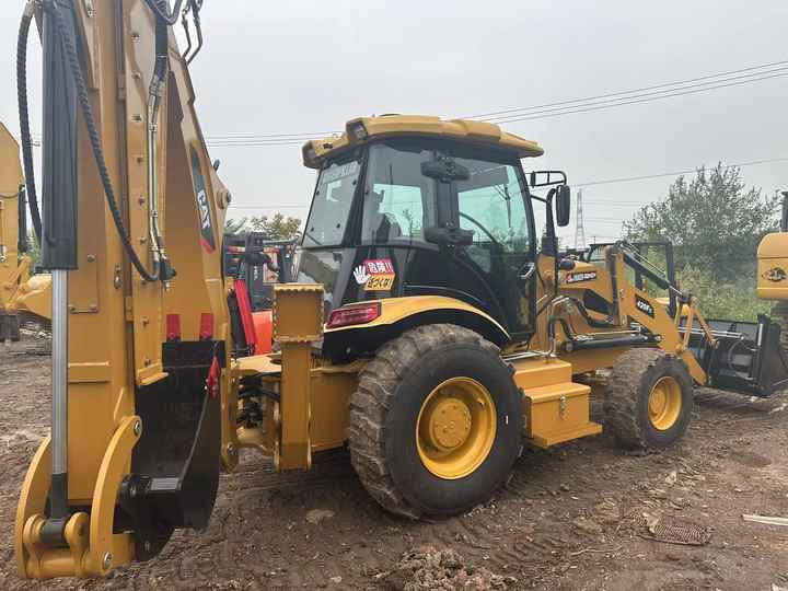 Used Caterpillar CAT 450F Retro Excavator CAT420F Cheap Price for Sale - Экскаватор: фото 2 Used Caterpillar CAT 450F Retro Excavator CAT420F Cheap Price for Sale - Экскаватор: фото 2