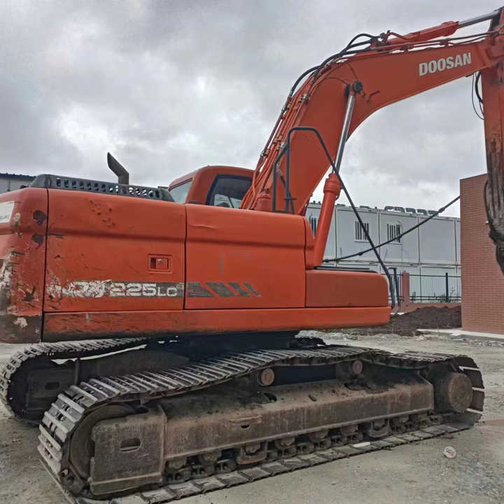 Used Digger Doosan DX225LC-9T Construction Machinery Construction Digger Used Doosan DX225LC-9T Cheap Excavator - Гусеничный экскаватор: фото 1 Used Digger Doosan DX225LC-9T Construction Machinery Construction Digger Used Doosan DX225LC-9T Cheap Excavator - Гусеничный экскаватор: фото 1