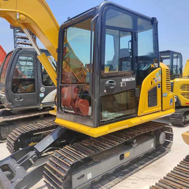 Used Excavator KOMATSU PC70-8 Construction Machinery Excavator PC70-8 PC60 PC70 Excavators for Sale at Negotiable Price - Мини-экскаватор: фото 1 Used Excavator KOMATSU PC70-8 Construction Machinery Excavator PC70-8 PC60 PC70 Excavators for Sale at Negotiable Price - Мини-экскаватор: фото 1