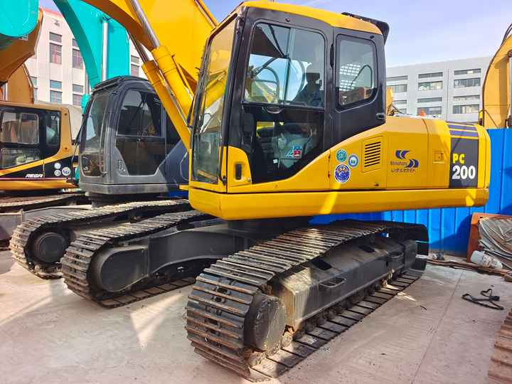 Used Good Quality Japan Original PC200-7 in Good Condition PC200-7 Komatsu - Гусеничный экскаватор: фото 2 Used Good Quality Japan Original PC200-7 in Good Condition PC200-7 Komatsu - Гусеничный экскаватор: фото 2