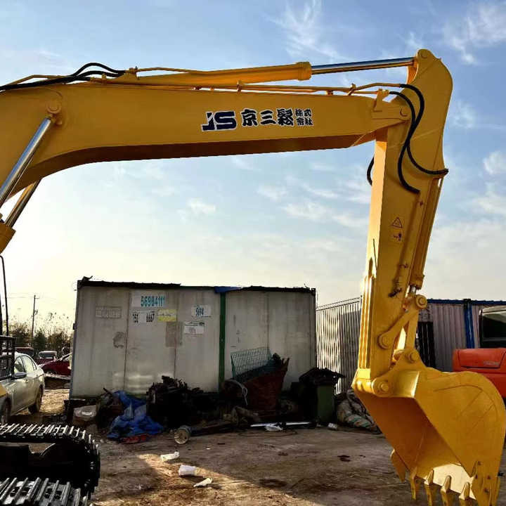 Used Good Quality Japan Original PC200-7 in Good Condition PC200-7 Komatsu - Гусеничный экскаватор: фото 1 Used Good Quality Japan Original PC200-7 in Good Condition PC200-7 Komatsu - Гусеничный экскаватор: фото 1