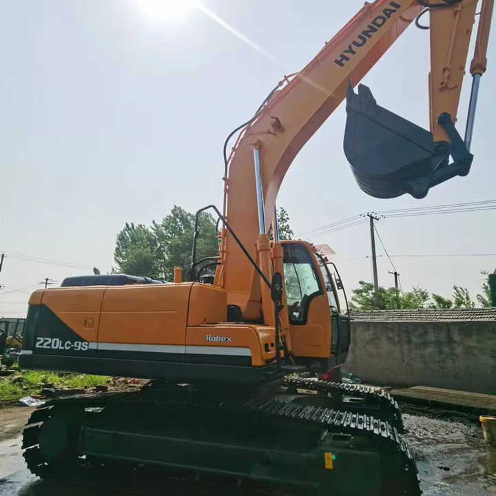 Used HYUNDAI R220-9S New Model Excavator Second Hand Machine Popular Brand Korean hyundai Hydraulic Machinery - Гусеничный экскаватор: фото 1 Used HYUNDAI R220-9S New Model Excavator Second Hand Machine Popular Brand Korean hyundai Hydraulic Machinery - Гусеничный экскаватор: фото 1