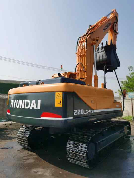 Used HYUNDAI R220-9S New Model Excavator Second Hand Machine Popular Brand Korean hyundai Hydraulic Machinery - Гусеничный экскаватор: фото 2 Used HYUNDAI R220-9S New Model Excavator Second Hand Machine Popular Brand Korean hyundai Hydraulic Machinery - Гусеничный экскаватор: фото 2