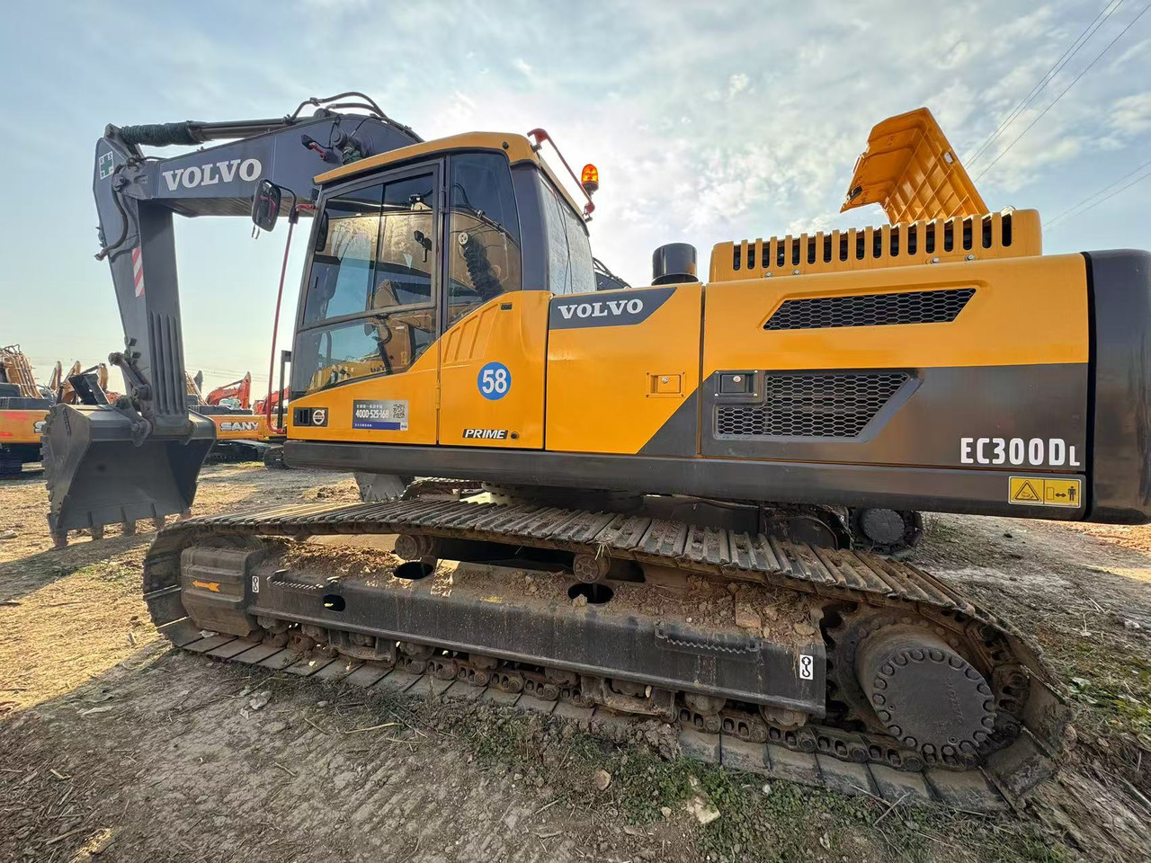 Used High Quality volvo EC300DL 30ton excavator machinery - Гусеничный экскаватор: фото 1 Used High Quality volvo EC300DL 30ton excavator machinery - Гусеничный экскаватор: фото 1