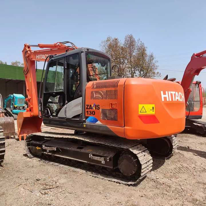 Used Hitachi ZX130 Excavator Japan Made Hitachi Used Excavator Zx120 Zx130 for Sale - Экскаватор: фото 1 Used Hitachi ZX130 Excavator Japan Made Hitachi Used Excavator Zx120 Zx130 for Sale - Экскаватор: фото 1