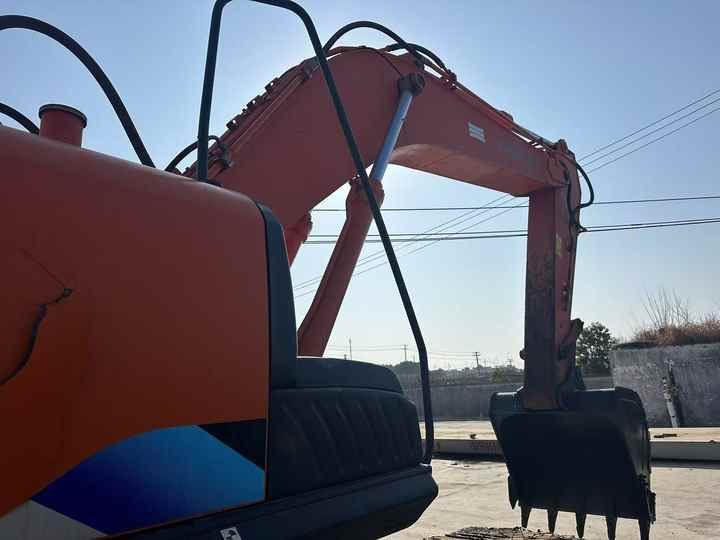 Used Hitachi Zx350H-5G New Model 35ton Excavator Second Hand Machine Popular Brand Japan HITACHI Hydraulic Machinery - Экскаватор: фото 4 Used Hitachi Zx350H-5G New Model 35ton Excavator Second Hand Machine Popular Brand Japan HITACHI Hydraulic Machinery - Экскаватор: фото 4