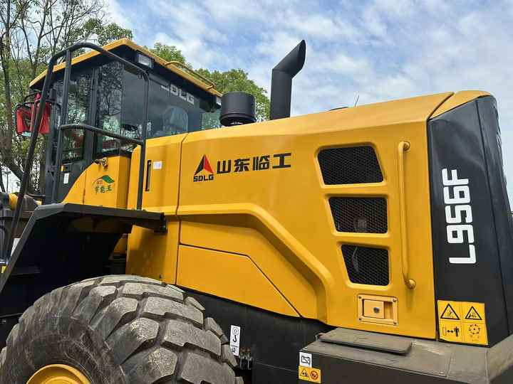 Used SDLG 956F Wheel Loader in Good Condition Hot Sale Chinese Brand Sdlg Used SDLG 956F Loader for Sale - Колёсный погрузчик: фото 2 Used SDLG 956F Wheel Loader in Good Condition Hot Sale Chinese Brand Sdlg Used SDLG 956F Loader for Sale - Колёсный погрузчик: фото 2
