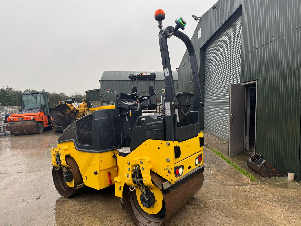 BOMAG BW120AD-5 - Дорожный каток: фото 3 BOMAG BW120AD-5 - Дорожный каток: фото 3