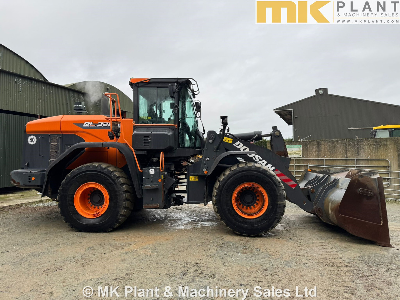 DOOSAN DL320-7 - Колёсный погрузчик: фото 4 DOOSAN DL320-7 - Колёсный погрузчик: фото 4