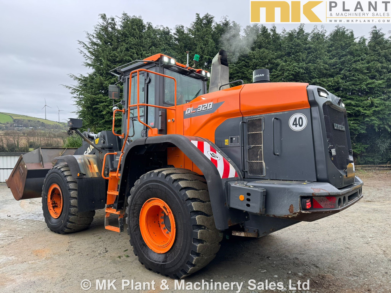 DOOSAN DL320-7 - Колёсный погрузчик: фото 2 DOOSAN DL320-7 - Колёсный погрузчик: фото 2