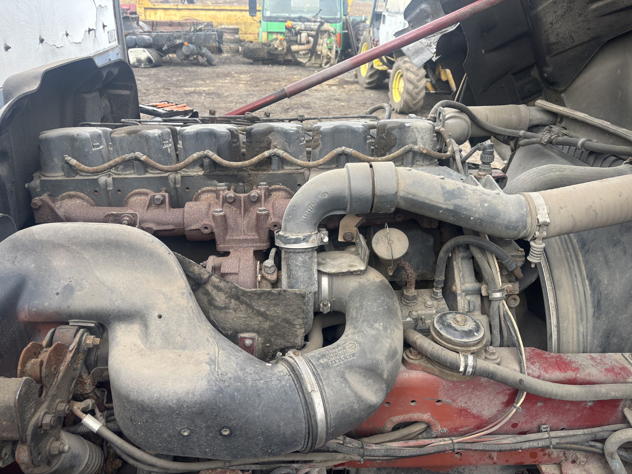 Тентованный грузовик RENAULT Premium 260: фото 9 Тентованный грузовик RENAULT Premium 260: фото 9