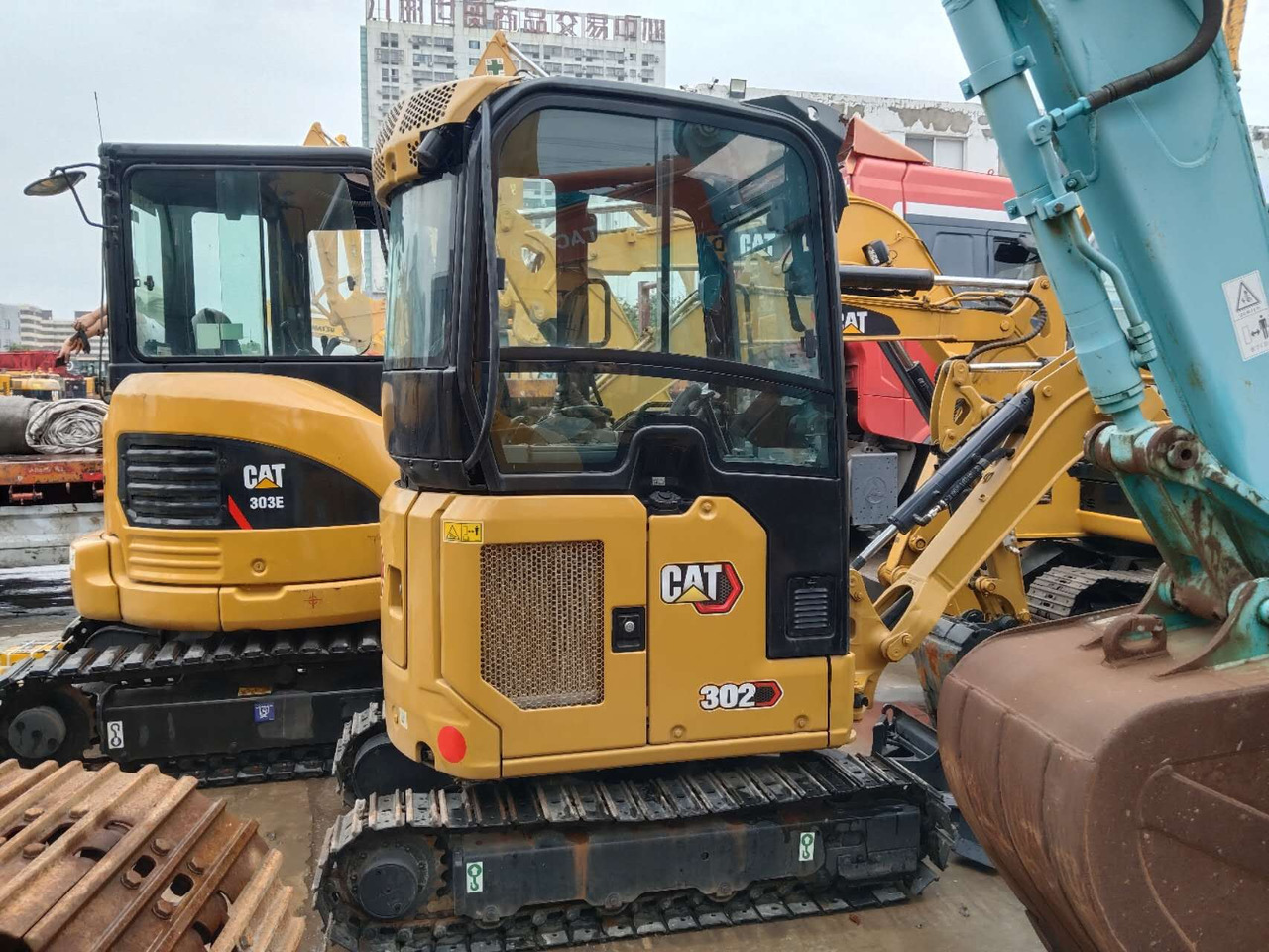 CATERPILLAR 302 - Мини-экскаватор: фото 2 CATERPILLAR 302 - Мини-экскаватор: фото 2