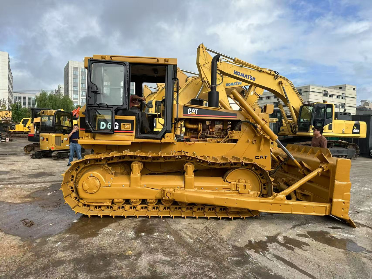 CATERPILLAR D6G - Бульдозер: фото 1 CATERPILLAR D6G - Бульдозер: фото 1