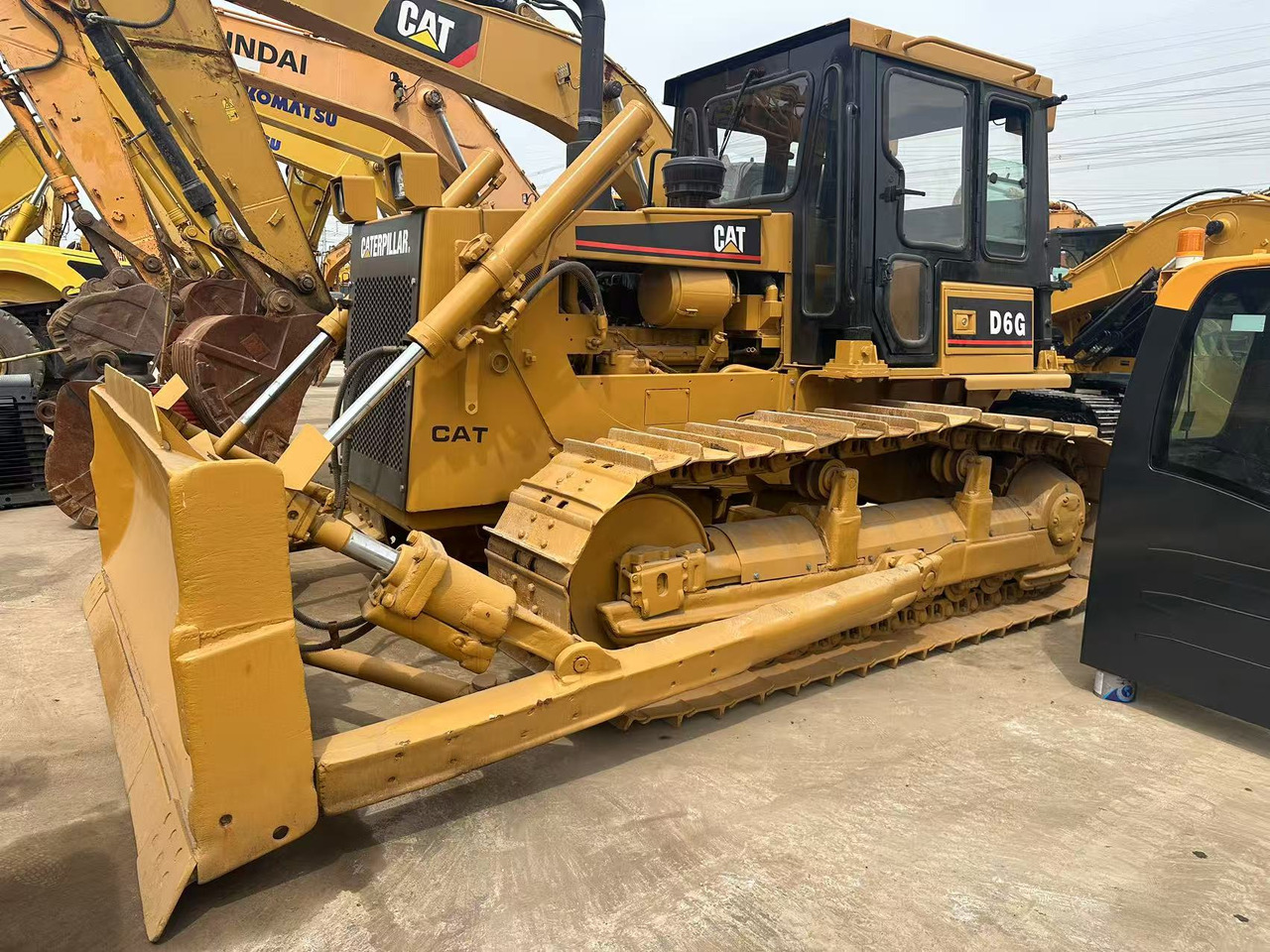 CATERPILLAR D6G - Бульдозер: фото 3 CATERPILLAR D6G - Бульдозер: фото 3