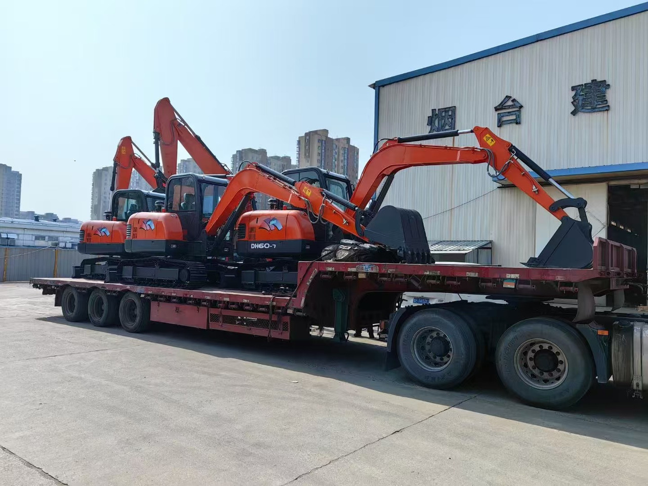 DOOSAN DH60-7 - Гусеничный экскаватор: фото 2 DOOSAN DH60-7 - Гусеничный экскаватор: фото 2