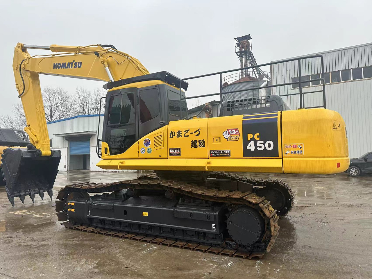 KOMATSU PC450-7 - Гусеничный экскаватор: фото 1 KOMATSU PC450-7 - Гусеничный экскаватор: фото 1