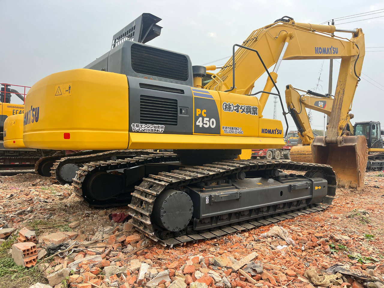 KOMATSU PC450-8 - Гусеничный экскаватор: фото 2 KOMATSU PC450-8 - Гусеничный экскаватор: фото 2