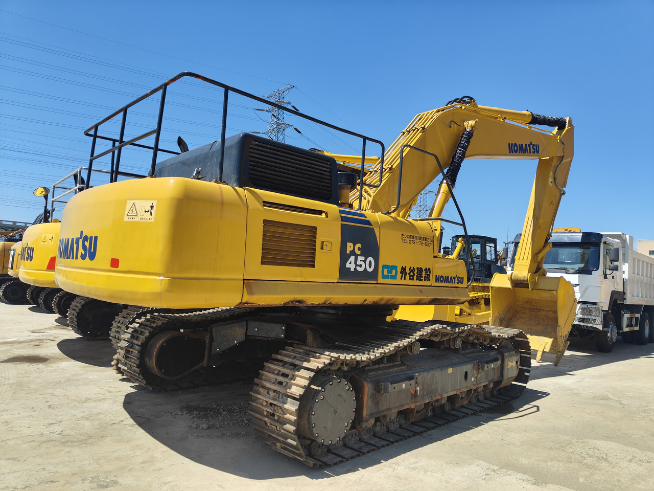 KOMATSU PC450-8 - Гусеничный экскаватор: фото 1 KOMATSU PC450-8 - Гусеничный экскаватор: фото 1