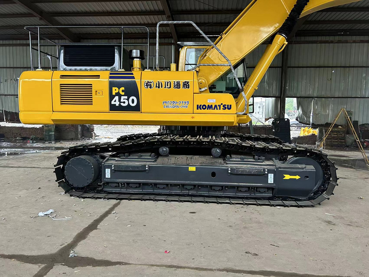 KOMATSU PC450-8 - Гусеничный экскаватор: фото 1 KOMATSU PC450-8 - Гусеничный экскаватор: фото 1