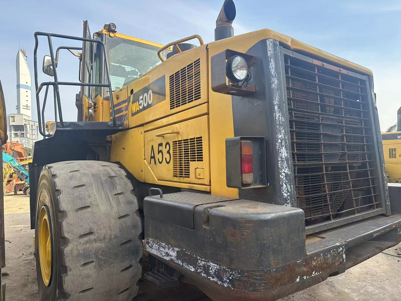 KOMATSU WA500-3 - Колёсный погрузчик: фото 3 KOMATSU WA500-3 - Колёсный погрузчик: фото 3