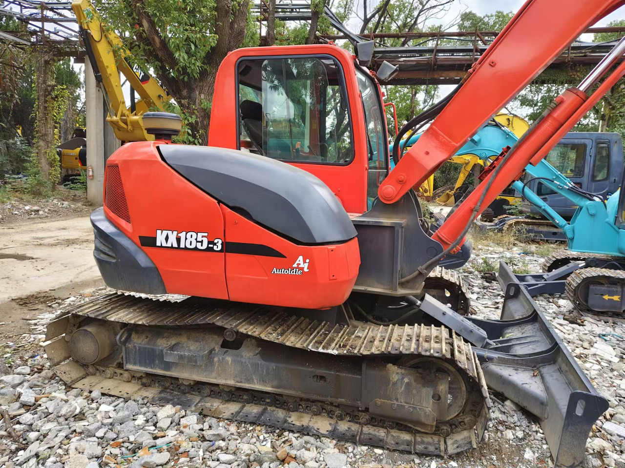 Kubota KX185-3 - Гусеничный экскаватор: фото 5 Kubota KX185-3 - Гусеничный экскаватор: фото 5