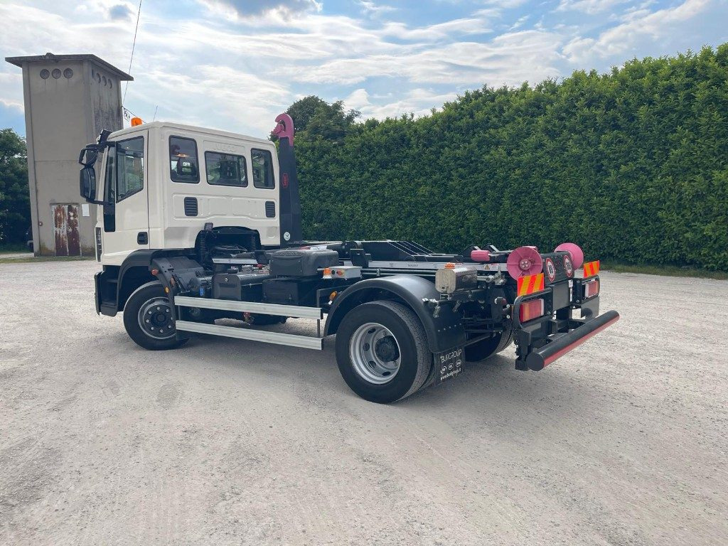 IVECO EUROCARGO 120E22 SCARRABILE - Крюковой мультилифт: фото 3 IVECO EUROCARGO 120E22 SCARRABILE - Крюковой мультилифт: фото 3