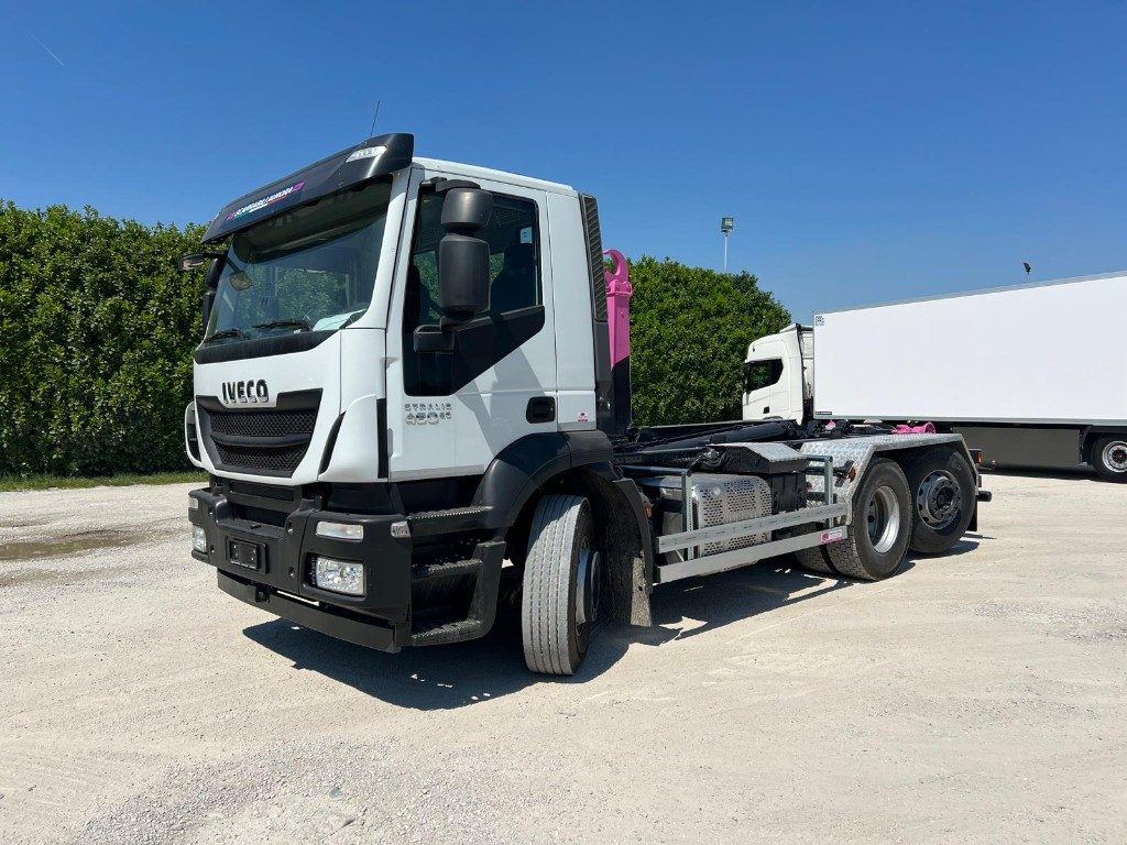 IVECO STRALIS 460 SCARRABILE - Крюковой мультилифт: фото 1 IVECO STRALIS 460 SCARRABILE - Крюковой мультилифт: фото 1
