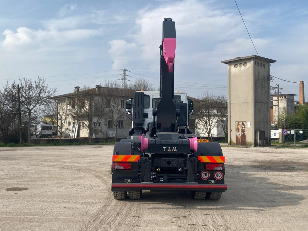 IVECO TRAKKER T-WAY AD510 NUOVO SCARRABILE - Крюковой мультилифт: фото 4 IVECO TRAKKER T-WAY AD510 NUOVO SCARRABILE - Крюковой мультилифт: фото 4