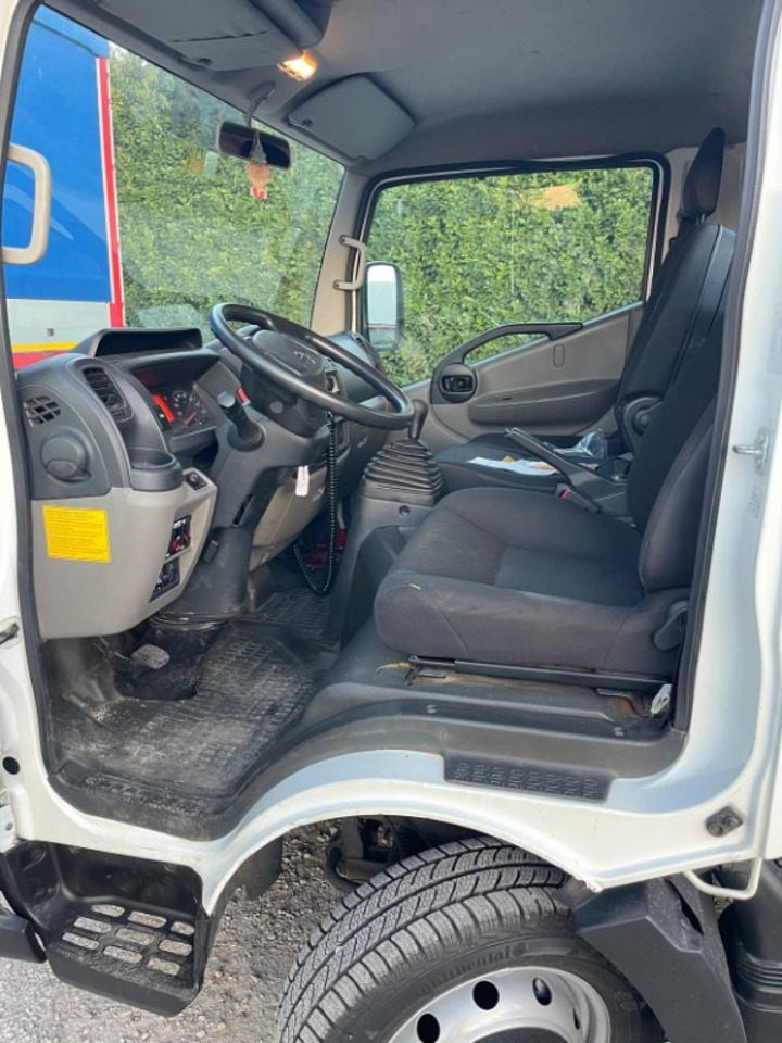 NISSAN NT400 SCARRABILE PATENTE B - Крюковой мультилифт: фото 4 NISSAN NT400 SCARRABILE PATENTE B - Крюковой мультилифт: фото 4