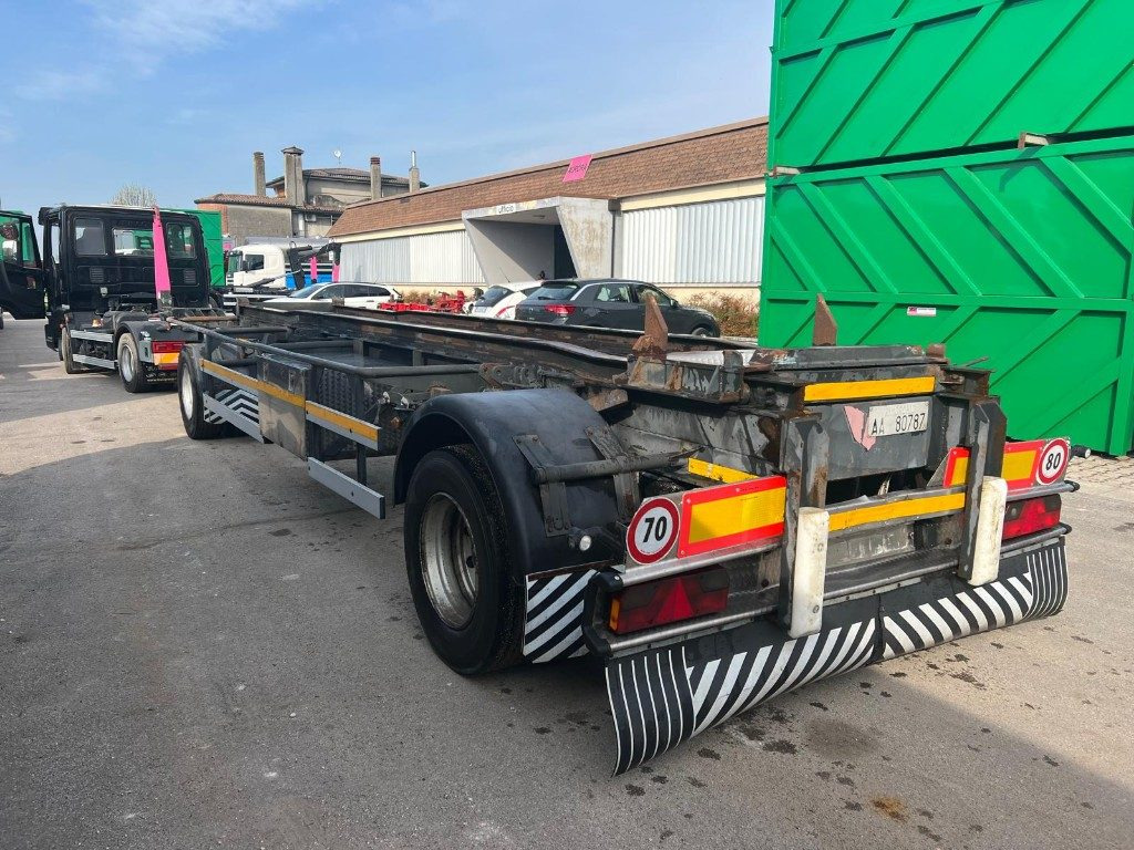 ZORZI RIMORCHIO ZORZI 20R075 SCARRABILE PNEUMATICO - Прицеп мультилифт/ Бункеровоз: фото 1 ZORZI RIMORCHIO ZORZI 20R075 SCARRABILE PNEUMATICO - Прицеп мультилифт/ Бункеровоз: фото 1