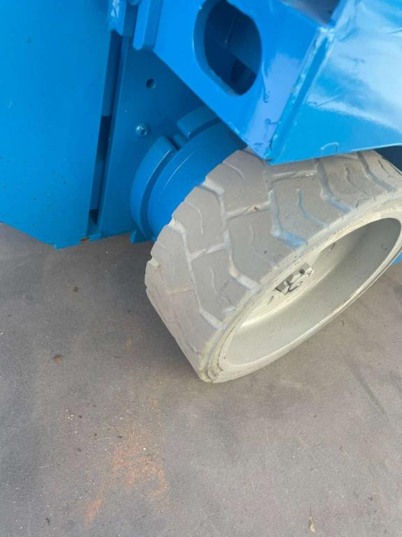 Ножничный подъемник Genie GS-1932: фото 9