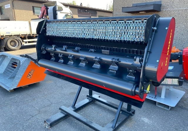 Seppi MH7 ja SMO-H3-125 - Косилка-измельчитель: фото 1 Seppi MH7 ja SMO-H3-125 - Косилка-измельчитель: фото 1