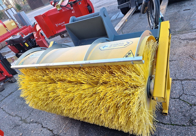 StarkTAH /EBS 1600S UUSI !! - Щетка: фото 2 StarkTAH /EBS 1600S UUSI !! - Щетка: фото 2