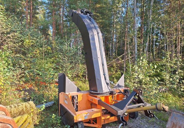 WestbjörnS2450 - Роторный снегоочиститель: фото 1 WestbjörnS2450 - Роторный снегоочиститель: фото 1