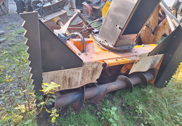 WestbjörnS2450 - Роторный снегоочиститель: фото 4 WestbjörnS2450 - Роторный снегоочиститель: фото 4