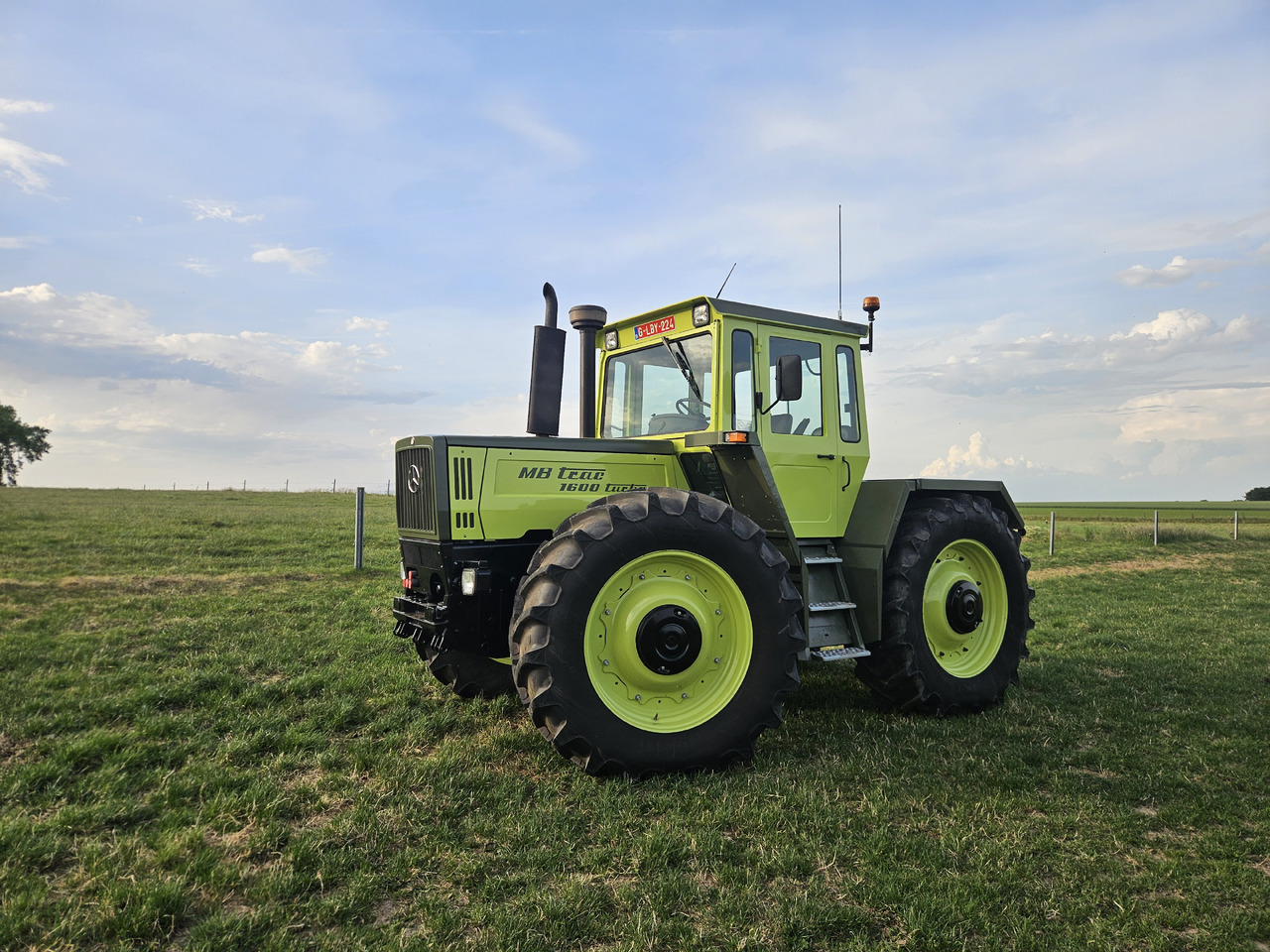 MERCEDES-BENZ MB-TRAC 1600 - Трактор: фото 1 MERCEDES-BENZ MB-TRAC 1600 - Трактор: фото 1