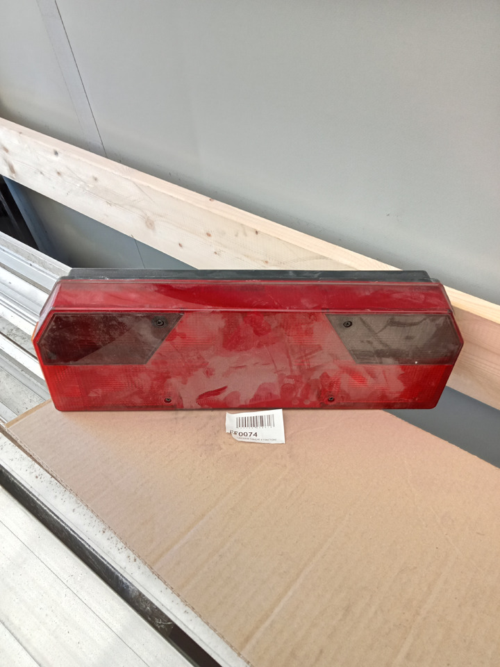 Trouillet LANTERNE GAUCHE 9 FONCTIONS - Задний фонарь: фото 1 Trouillet LANTERNE GAUCHE 9 FONCTIONS - Задний фонарь: фото 1