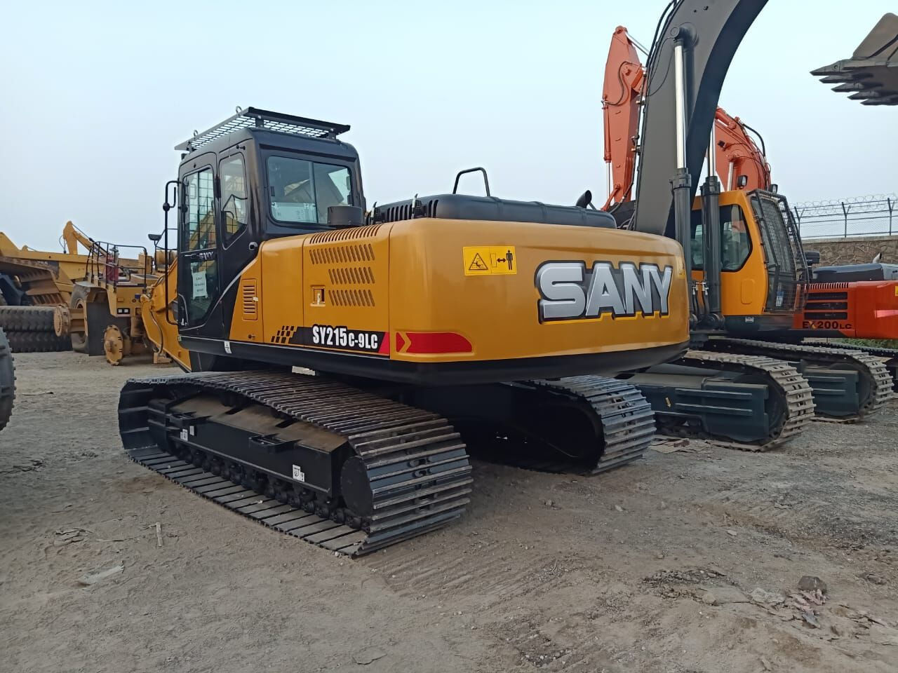 New Sany SY 215 MITSUBISHI ENGINE tracked excavator - Гусеничный экскаватор: фото 1 New Sany SY 215 MITSUBISHI ENGINE tracked excavator - Гусеничный экскаватор: фото 1