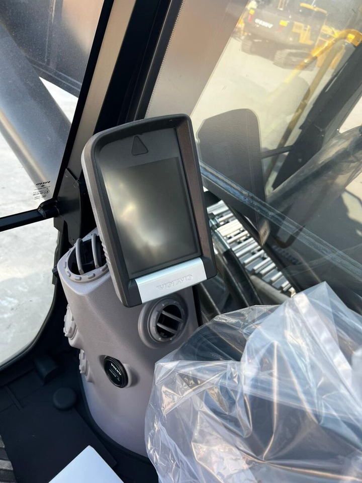 New Volvo EC480DL tracked excavator - Гусеничный экскаватор: фото 5 New Volvo EC480DL tracked excavator - Гусеничный экскаватор: фото 5