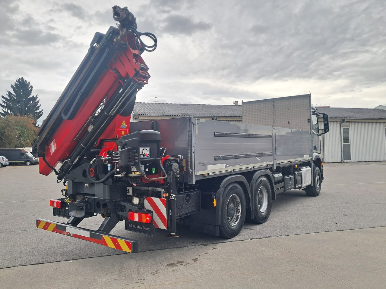 MERCEDES-BENZ AROCS 28.51 | 6x4| Retarder |Kran |Klima | Euro 6 - Грузовик бортовой/ Платформа, Автоманипулятор: фото 3 MERCEDES-BENZ AROCS 28.51 | 6x4| Retarder |Kran |Klima | Euro 6 - Грузовик бортовой/ Платформа, Автоманипулятор: фото 3