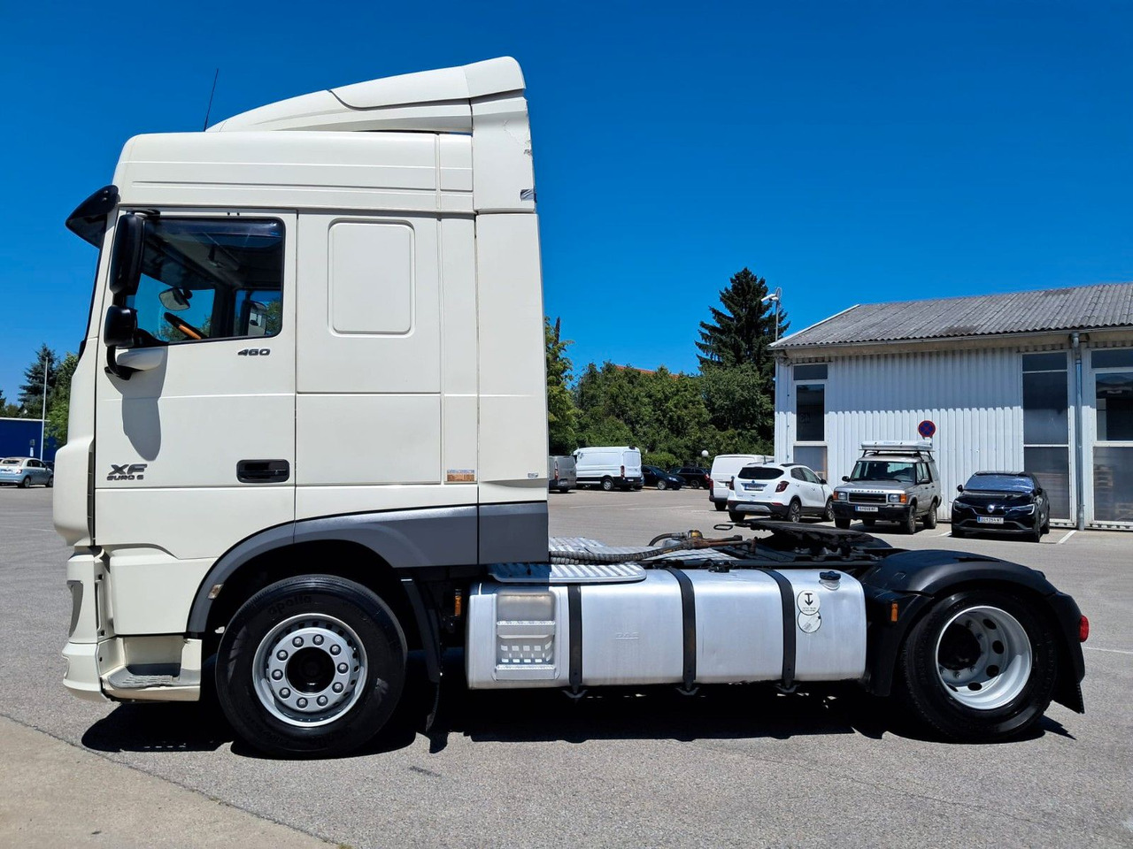 DAF XF 18.460 Schubboden | Klima | Retarder | Differ - Тягач: фото 4 DAF XF 18.460 Schubboden | Klima | Retarder | Differ - Тягач: фото 4