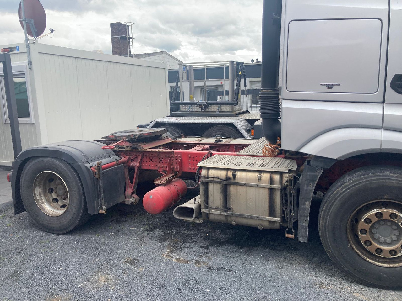 Mercedes-Benz Actros 1851 TÜV NEU TOP ZUSTAND - Тягач: фото 4 Mercedes-Benz Actros 1851 TÜV NEU TOP ZUSTAND - Тягач: фото 4