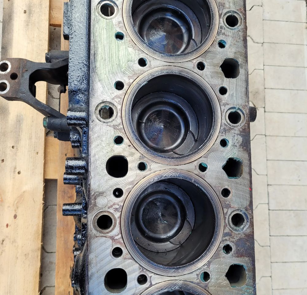 BLOK SILNIKA MERCEDES ACTROS MP4 EURO6 R471 09 - Блок цилиндров для Грузовиков: фото 4 BLOK SILNIKA MERCEDES ACTROS MP4 EURO6 R471 09 - Блок цилиндров для Грузовиков: фото 4