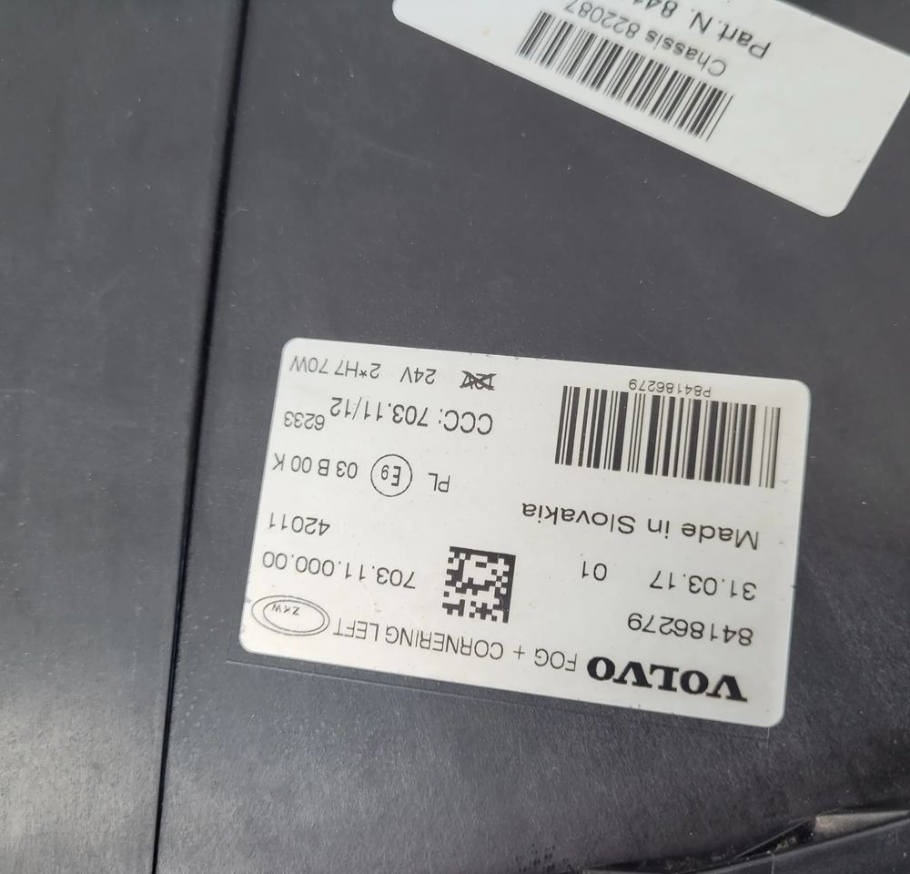 HALOGEN VOLVO FH4 ORYGINAŁ CENA ZA 1SZT. - Свет/ Освещение для Грузовиков: фото 5 HALOGEN VOLVO FH4 ORYGINAŁ CENA ZA 1SZT. - Свет/ Освещение для Грузовиков: фото 5
