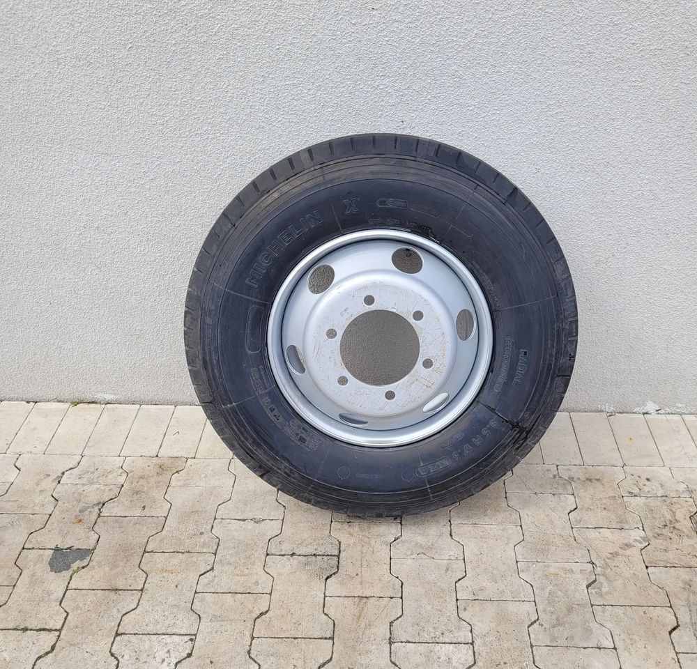 KOŁO 9.5 R 17.5 XZA MICHELIN - Шины и диски для Грузовиков: фото 1 KOŁO 9.5 R 17.5 XZA MICHELIN - Шины и диски для Грузовиков: фото 1