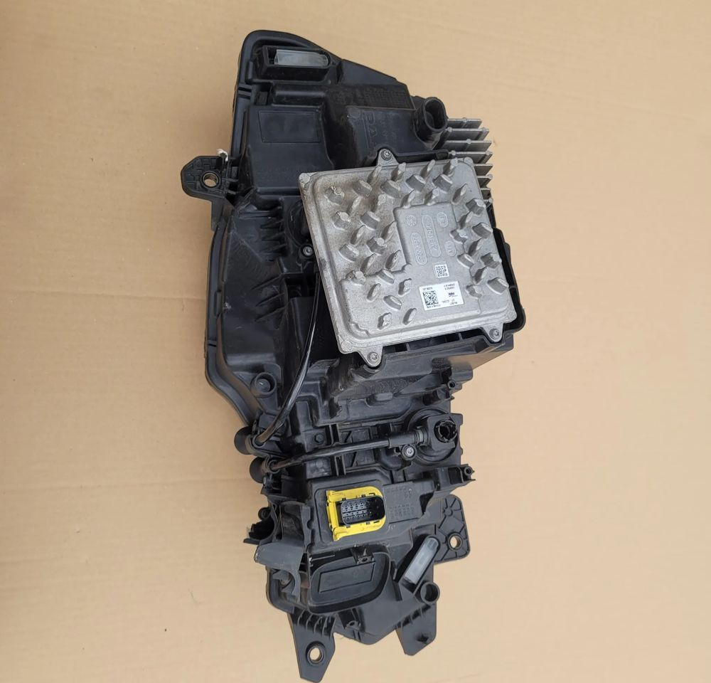 LAMPA LED DAF XG XD LEWA ORYGINAŁ 2188982 CHWALIM116 - Свет/ Освещение для Грузовиков: фото 3 LAMPA LED DAF XG XD LEWA ORYGINAŁ 2188982 CHWALIM116 - Свет/ Освещение для Грузовиков: фото 3