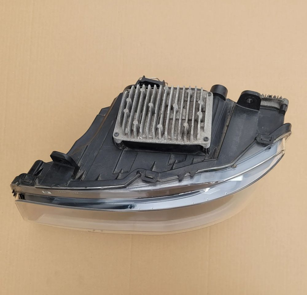 LAMPA LED MAN TG3 TGX NM ORYGINAŁ 81.25101-6821 LEWA CHWALIM116 - Свет/ Освещение для Грузовиков: фото 3 LAMPA LED MAN TG3 TGX NM ORYGINAŁ 81.25101-6821 LEWA CHWALIM116 - Свет/ Освещение для Грузовиков: фото 3
