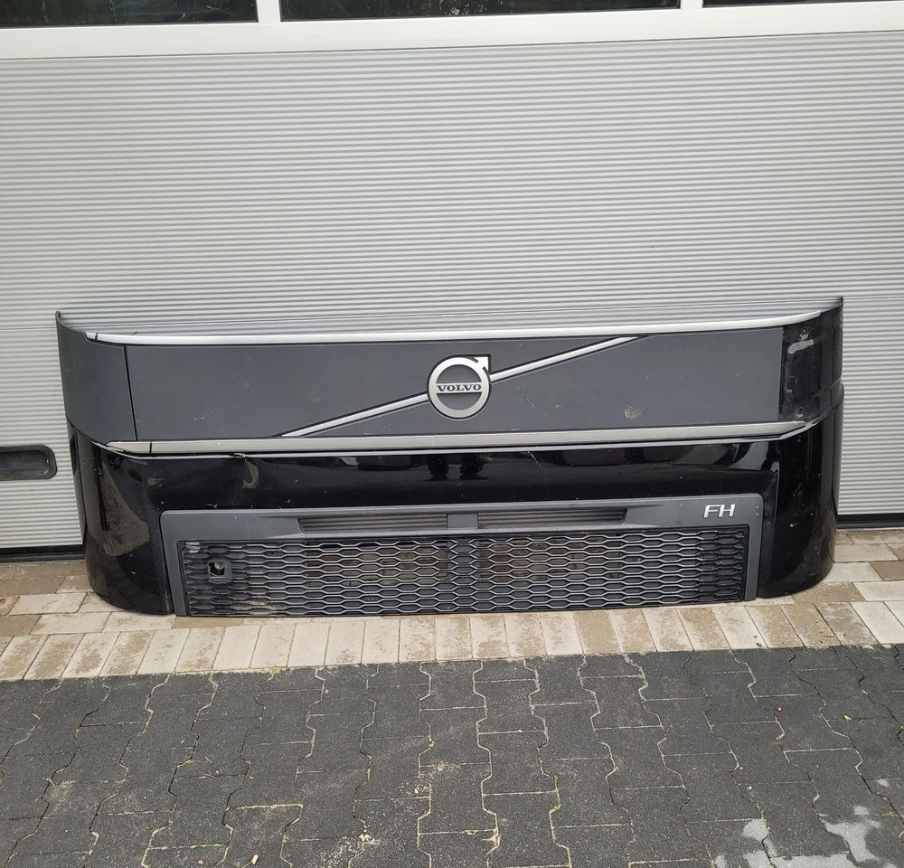 MASKA ATRAPA VOLVO FH5 ALU. USZKODZONA CHWALIM116 - Кузов и экстерьер для Грузовиков: фото 1 MASKA ATRAPA VOLVO FH5 ALU. USZKODZONA CHWALIM116 - Кузов и экстерьер для Грузовиков: фото 1