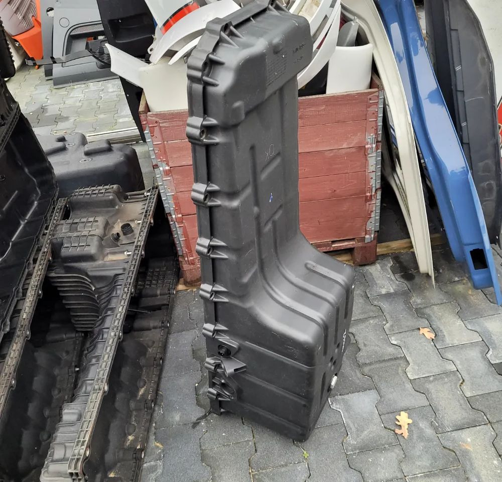 MISKA OLEJOWA RENAULT RANGE T 13 DXI 13 - Масляный поддон для Грузовиков: фото 3 MISKA OLEJOWA RENAULT RANGE T 13 DXI 13 - Масляный поддон для Грузовиков: фото 3